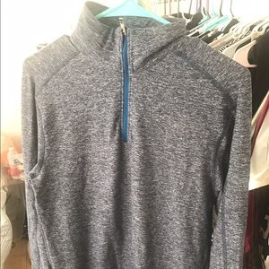 Men's lulu surge warm 1/2 zip up.