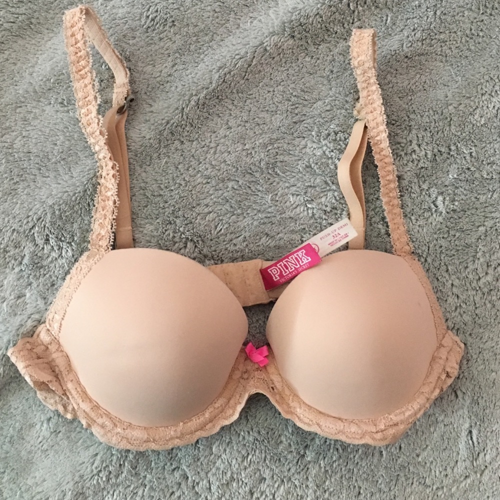 VS PINK Push Up Demi