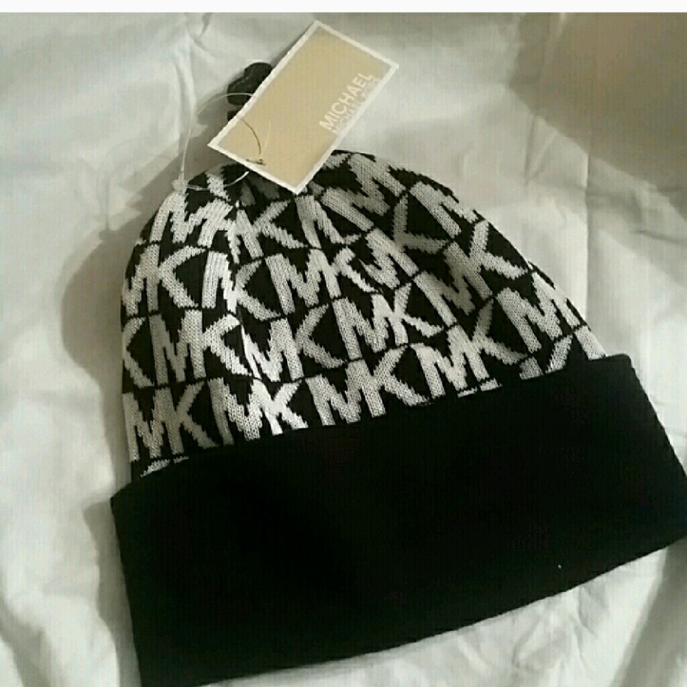 Michael kors beenie