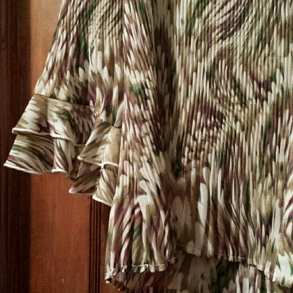 Essentials // Ribbed Colorful Blouse - Picture 2 of 3