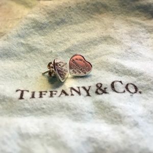 Authentic Tiffany & Co. Medium Heart Earring