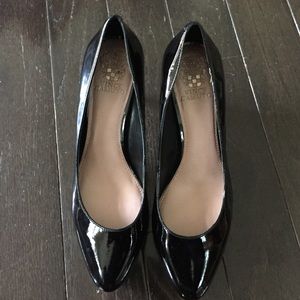 New w/out box Vince Camuto black patent heels 8.5
