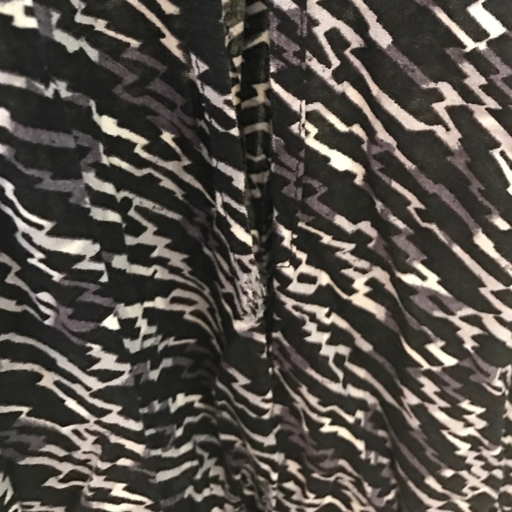 Lined shorty style romper - Picture 3 of 4