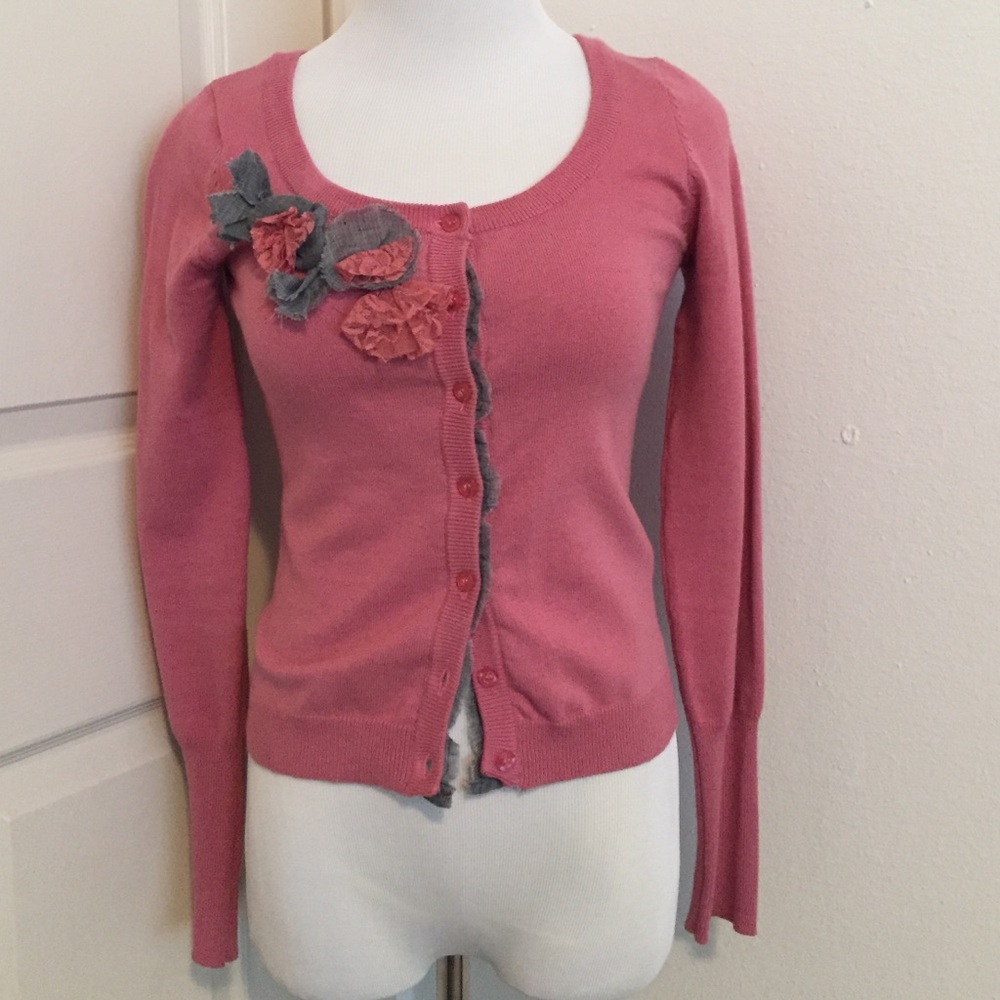 Button down cardigan with grey ruffle front detail