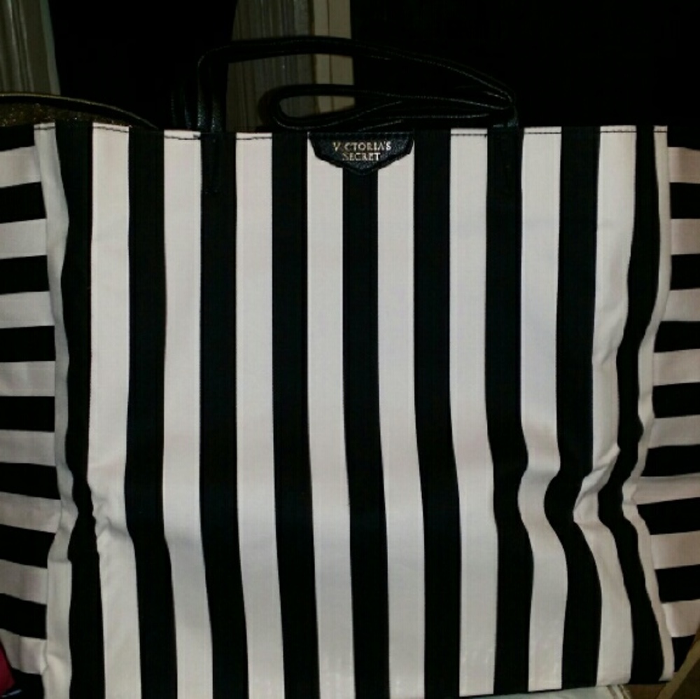 VICTORIA'S SECRET TOTE