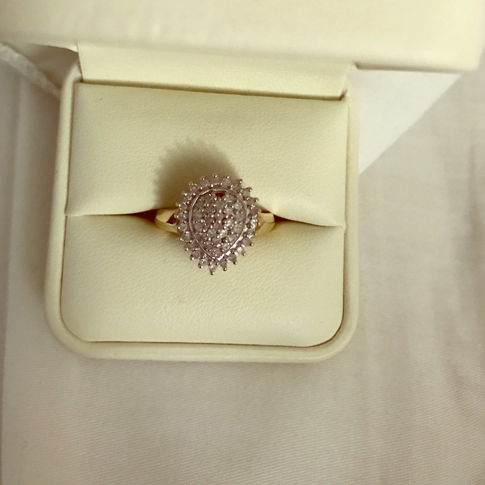 10k Gold Diamond cluster ring