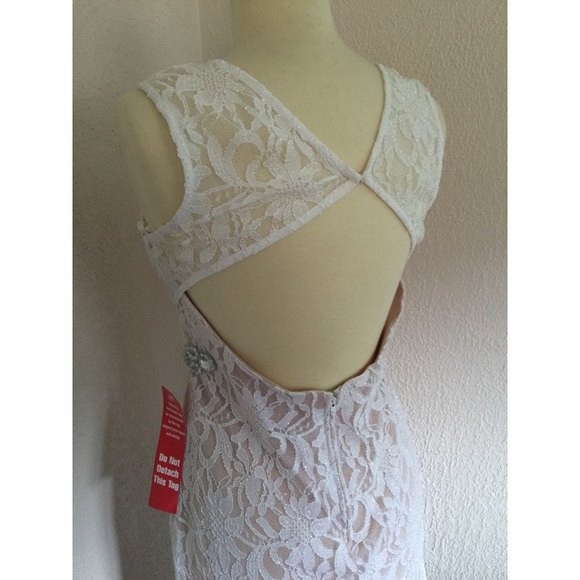 ❌SOLD❌NWT City Triangles White/Nude dress S.13 - Picture 4 of 4