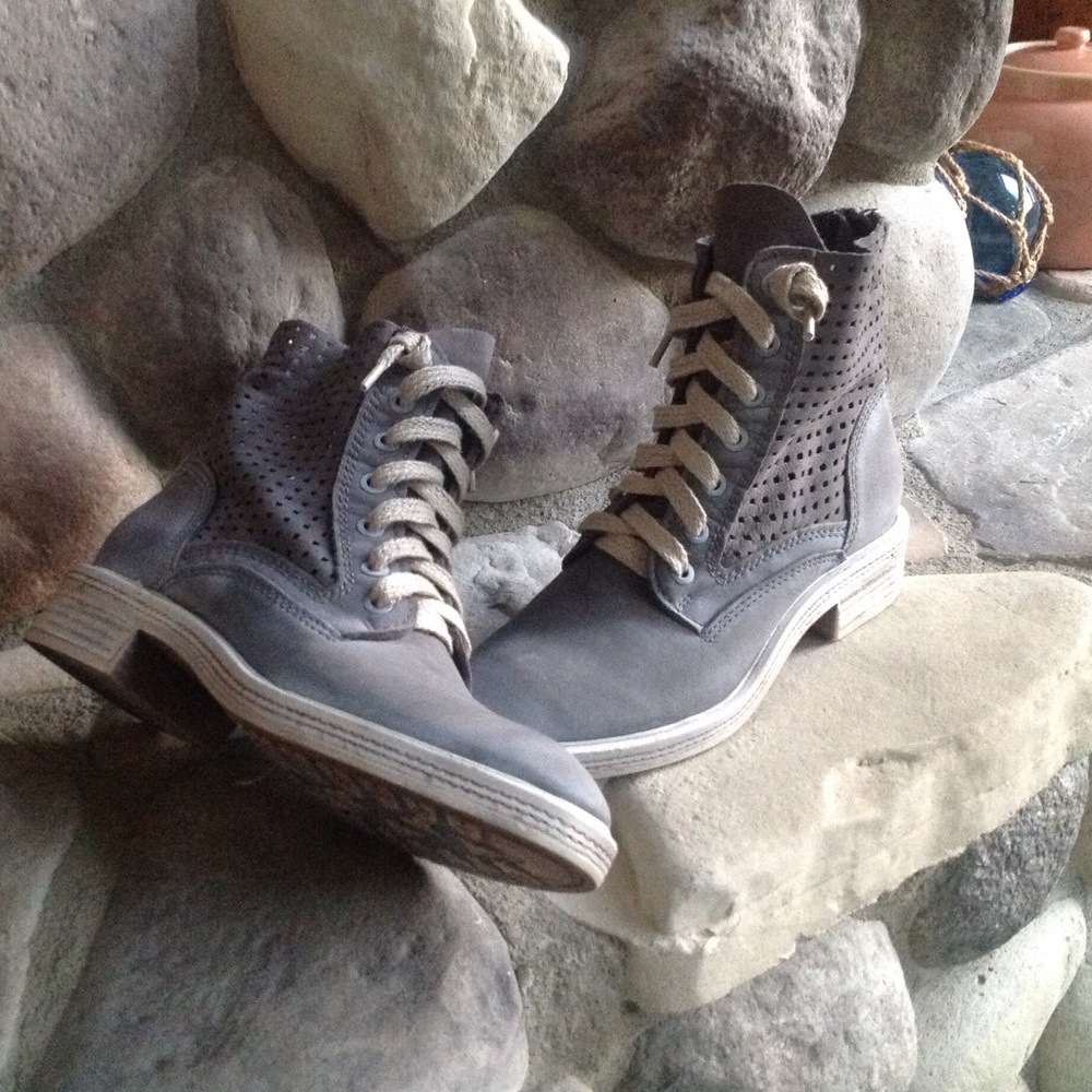 🍃💕NIB Dolce Vita Aldis Leather Combat Boot - Picture 6 of 7