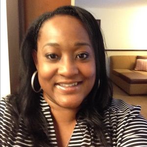 Meet your Posher, Ramona