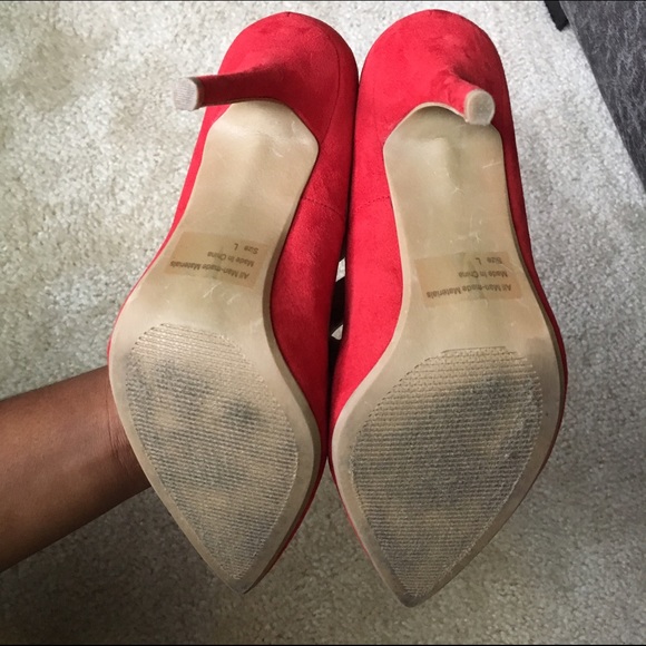 SOLD ❤️❤️❤️Red Heels - Picture 4 of 4