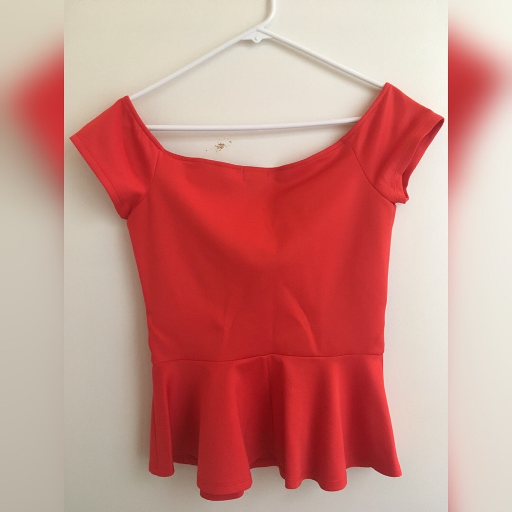 Top - Picture 2 of 4