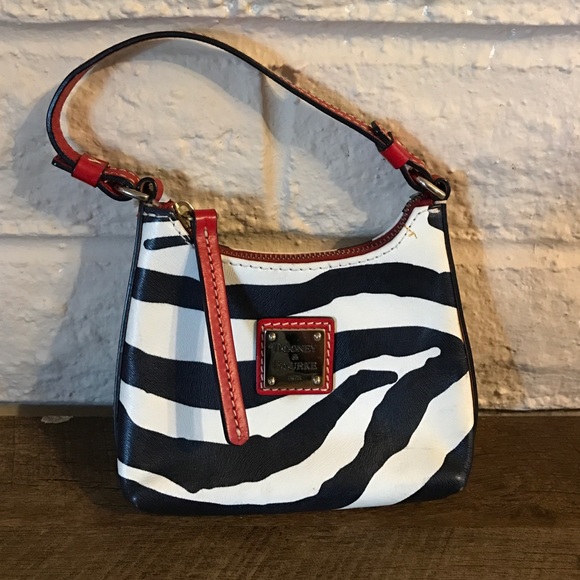 Dooney & Bourke Handbags - Dooney & Bourke bitsy bag