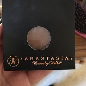 Anastasia Beverly Hills eye shadow single
