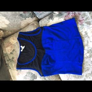 Crop top tank Size L