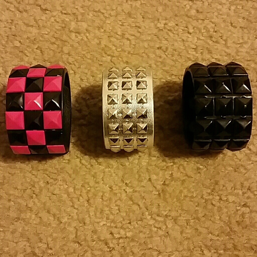 3 Wrist Bands