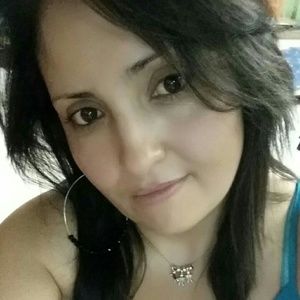 Meet your Posher, Yadira