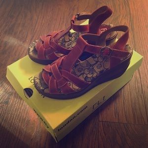 Fly London sandals so comfortable!