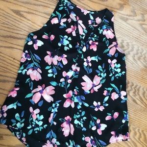 Like new Candies sleeveless floral blouse - Large