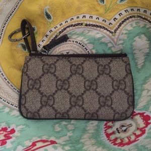 Gucci coin purse in perfect condition