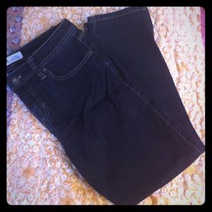 Bass 6 crop jeans LAST CHANCE. Donating Friday