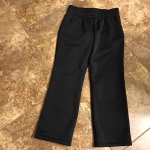WOMANS UNDER ARMOUR STORM PANTS