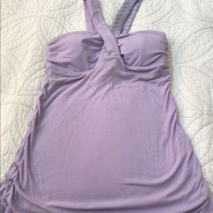 Lulemon size 4 tank.