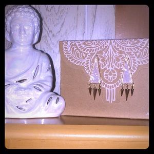 SALE!!! Gorgeous💎 Dazzle Stone 💎 Dangle Earrings