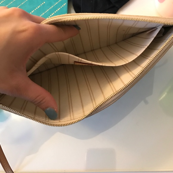 SOLD - Picture 4 of 4