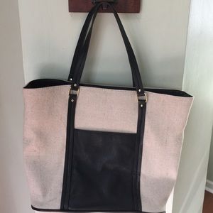 Linen and black tote bag.