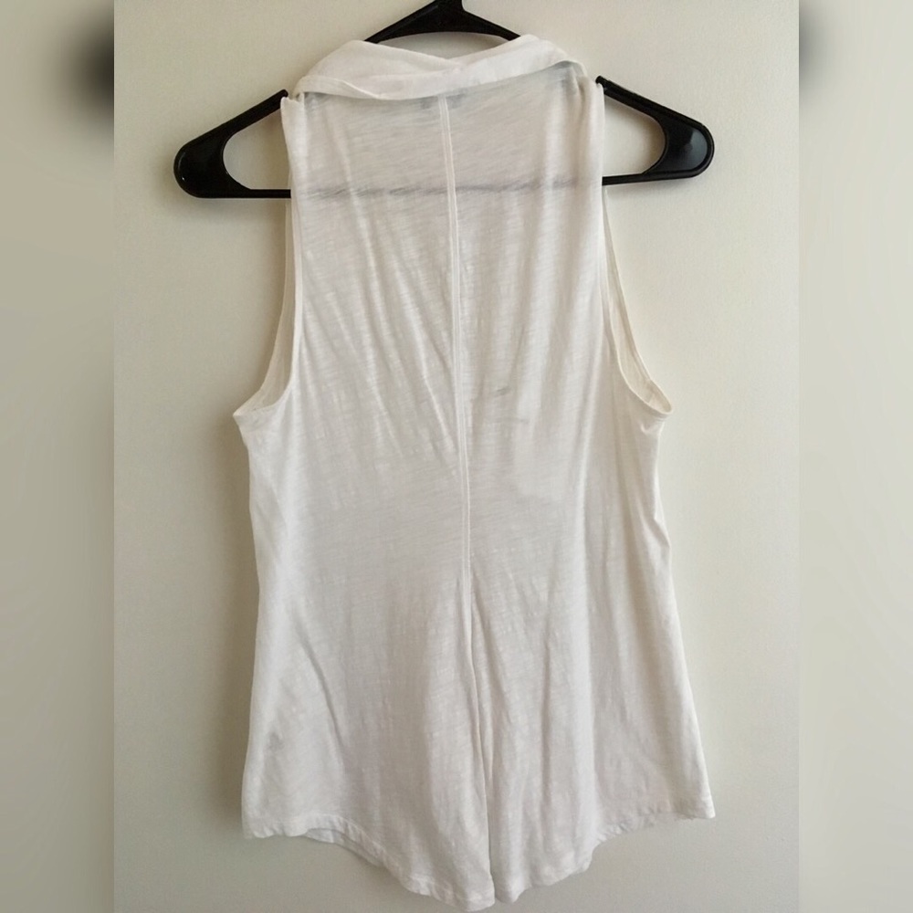 Button-up Top - Picture 2 of 2