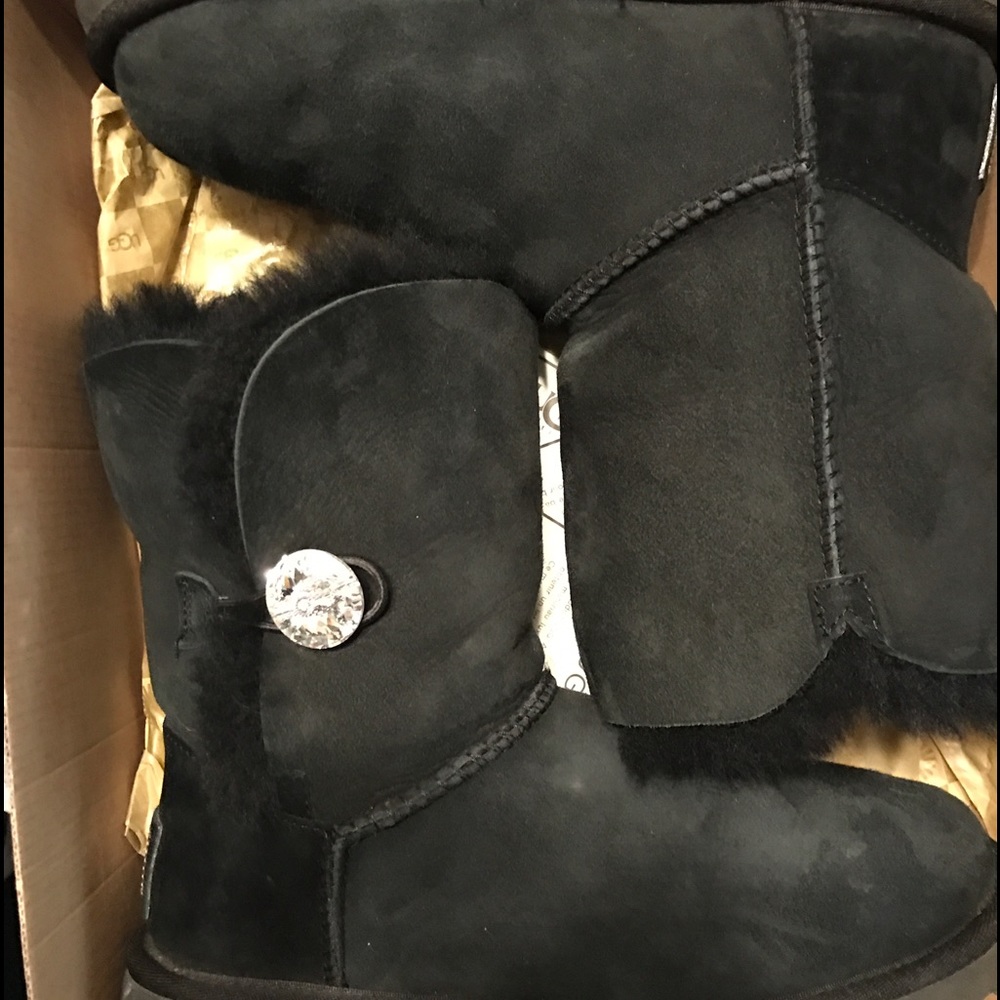 EUC Swarovski crystal Uggs with box