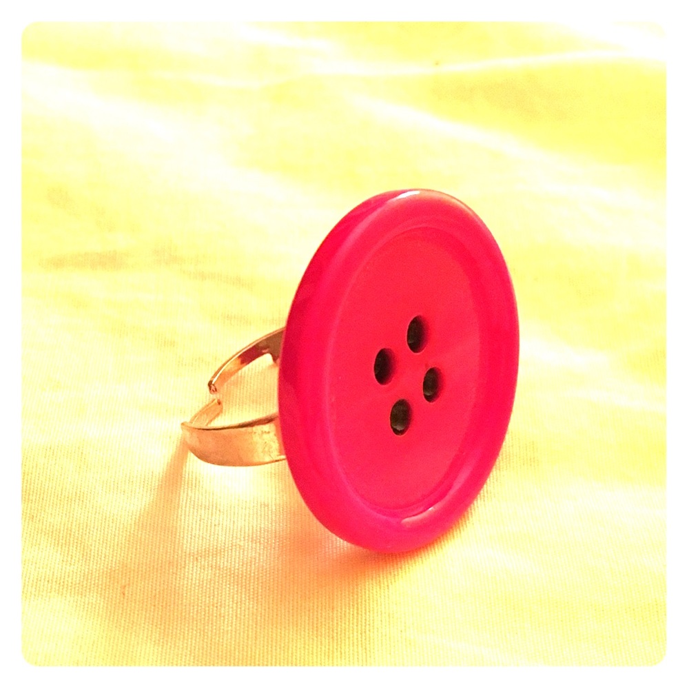 Button Ring
