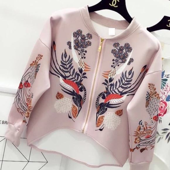 💞50% OFF!!! 💞Embroidered printed effect jacket👯 - Picture 4 of 5