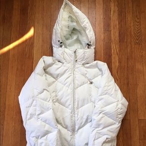 D.C. snowboarding jacket (large)
