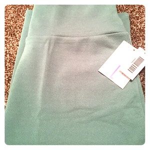 LuLaRoe Seafoam Green Cassie NWT