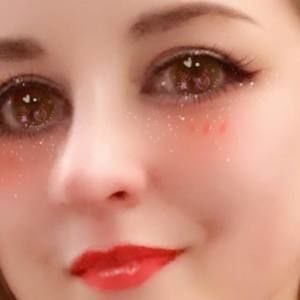 Meet your Posher, Currey