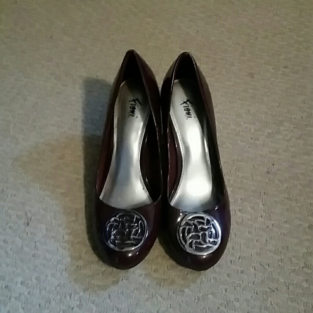 Maroon Wedges