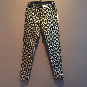 Black and gold leggings