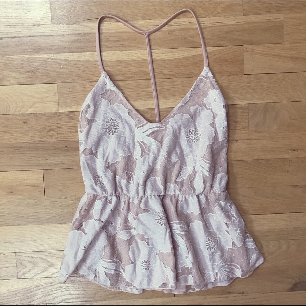 SOLD NWT peplum floral top
