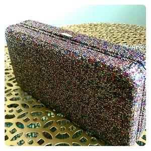 Women's clutch