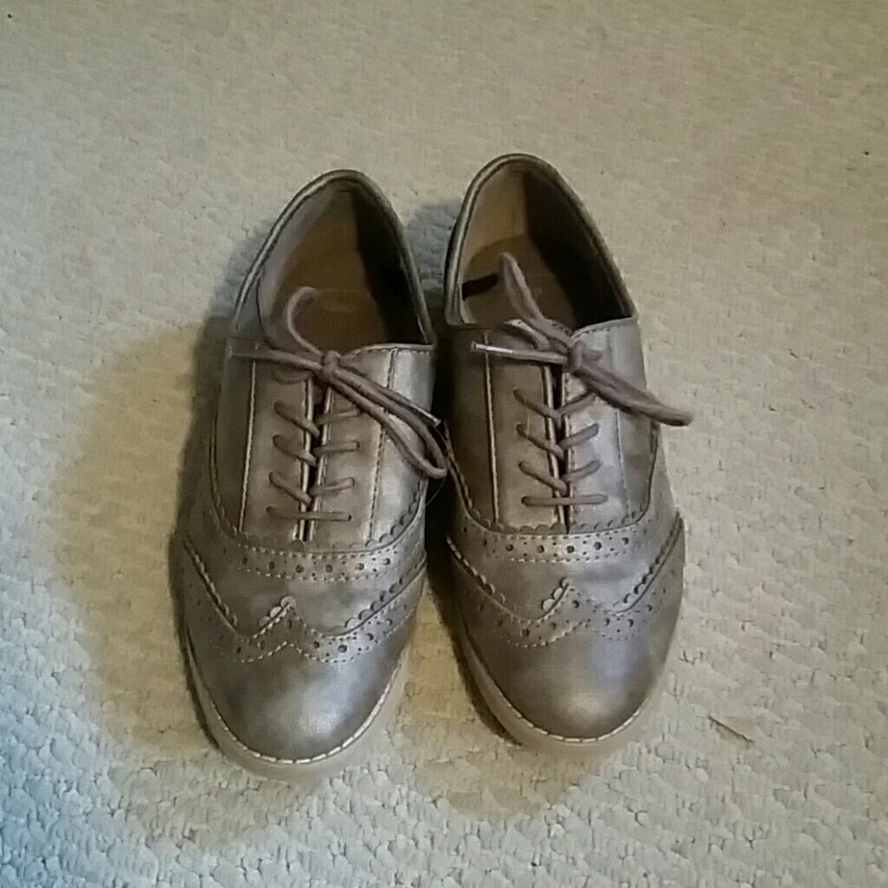 Brown Gap Shoes