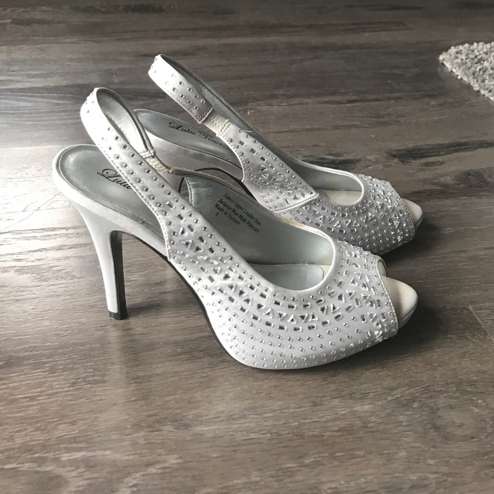 Lt. grey /silver open toe with rhinestones