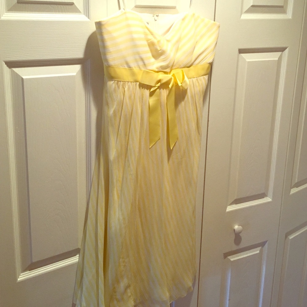 Kay Unger Strapless Chiffon Dress