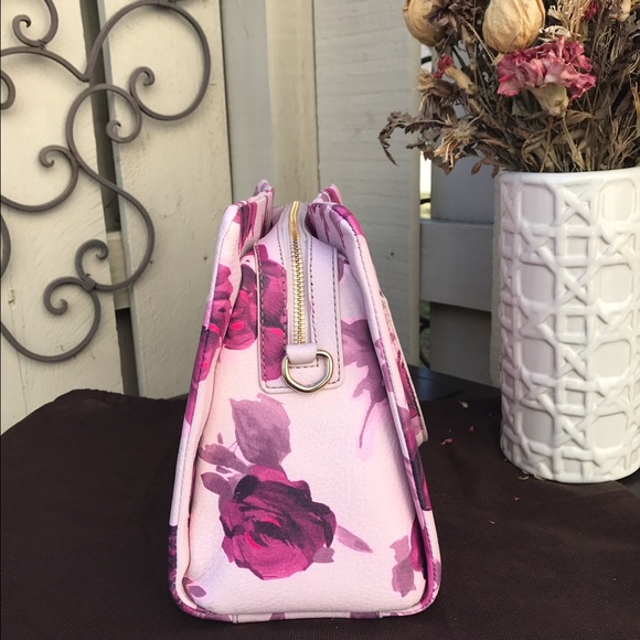 Sold - Picture 5 of 8