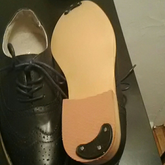 Shoes - Picture 2 of 3