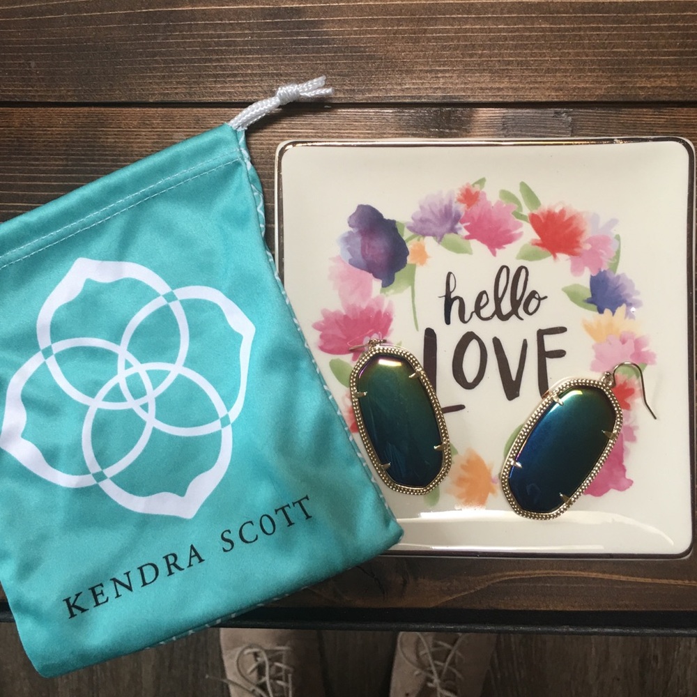 SOLD Kendra Scott Black Iridescent Danielle's