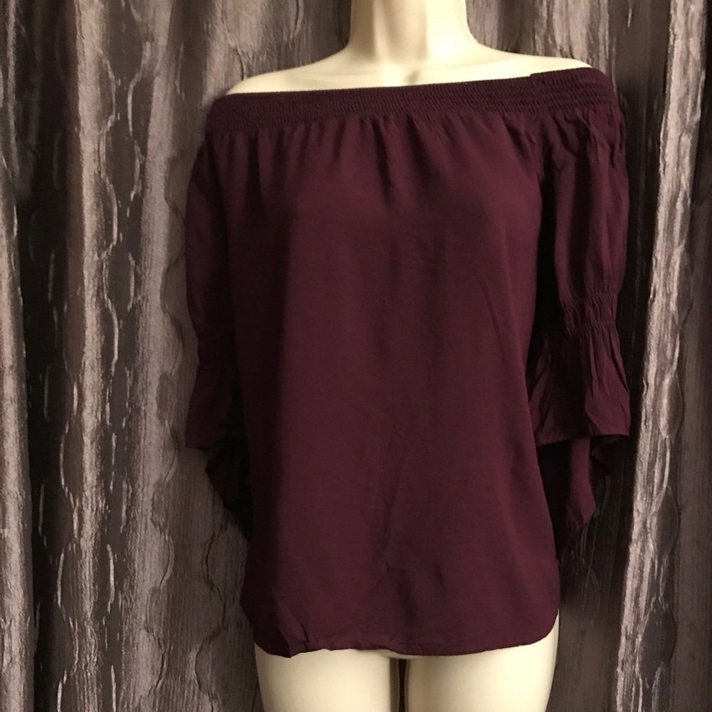 Gorgeous deep purple Express off the shoulder top!