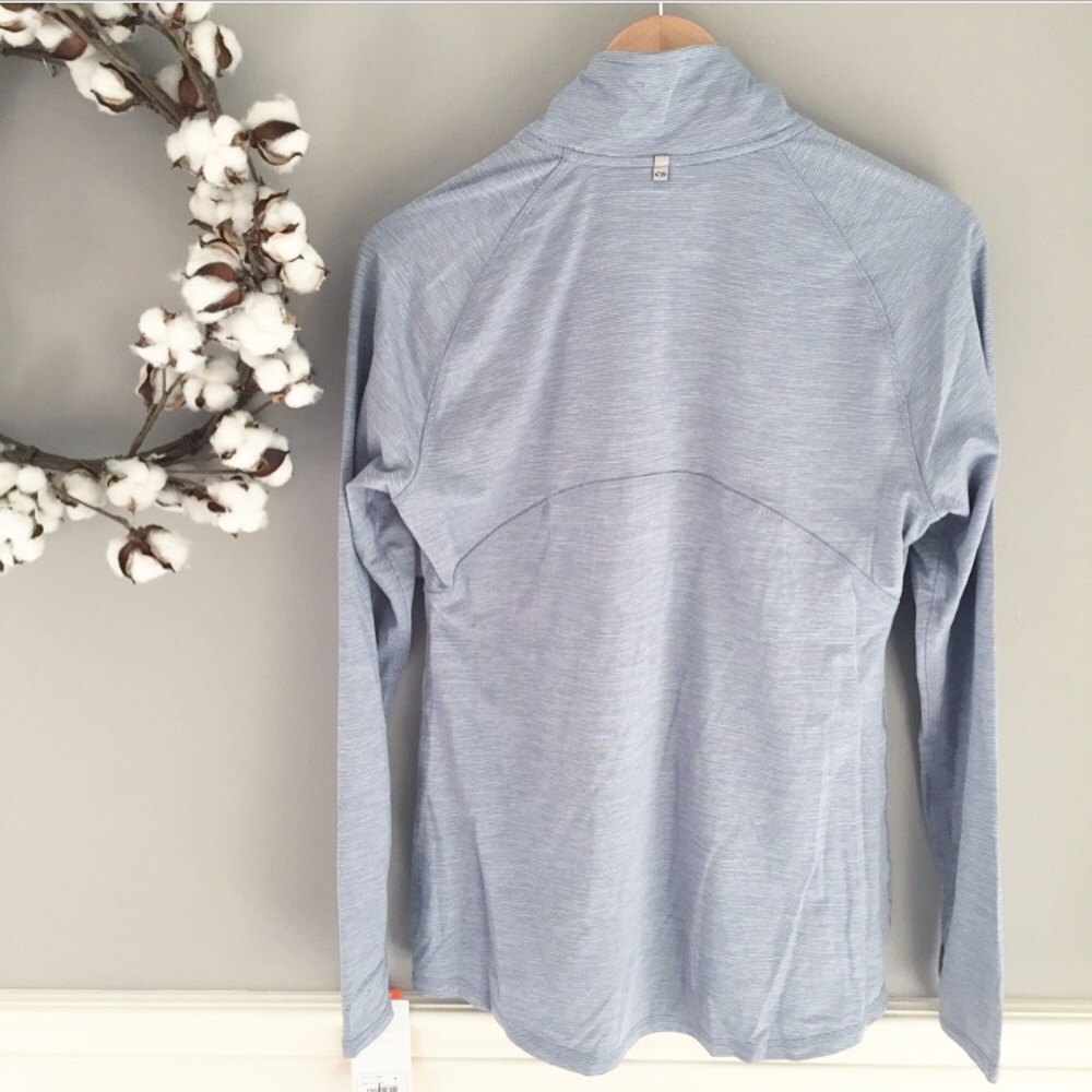 NWT Duo Dry Reflective Pullover Size M - Picture 4 of 4
