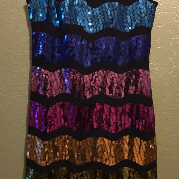 Sparkle Glam Dress - Picture 4 of 4