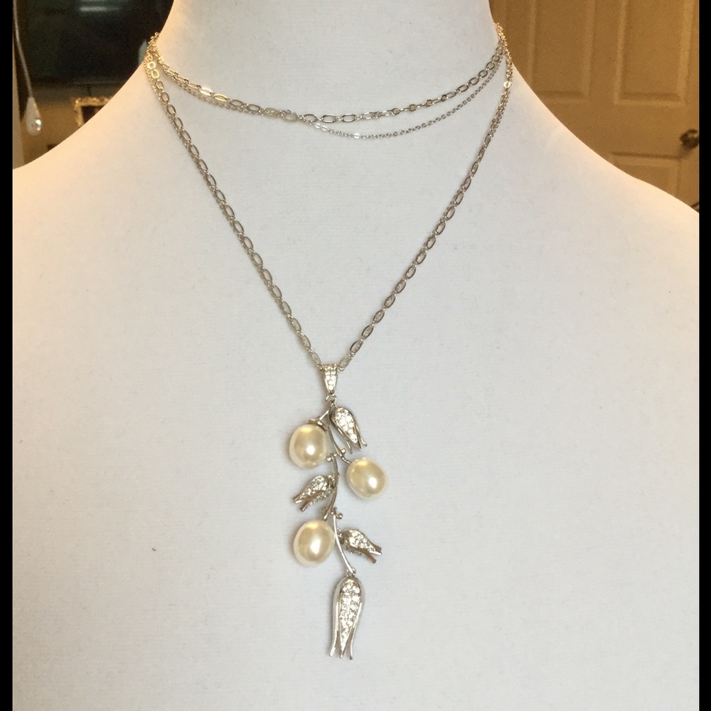 Silver Pearl & Crystal Necklace